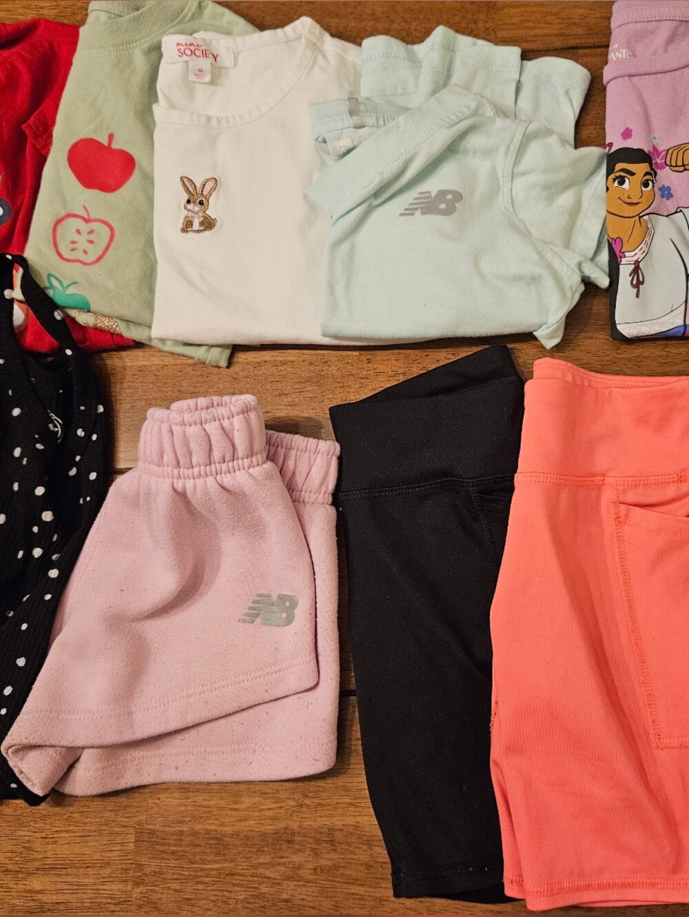 Girls Size 5/6 Shorts/shirts- Good Condition